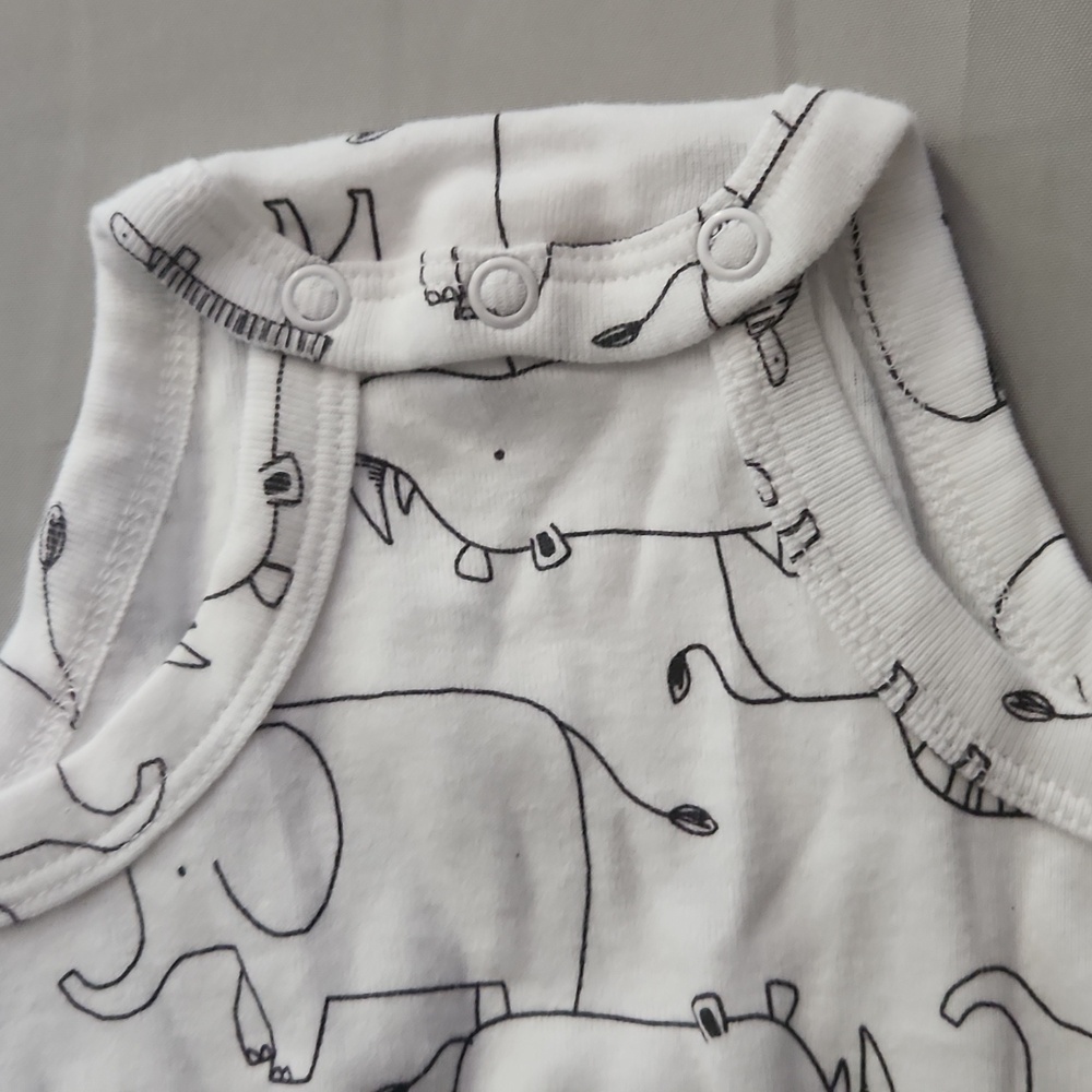 Onsie - Picture 3 of 4